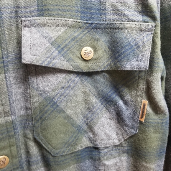 Legendary Whitetails Plaid Large - Picture 3 of 6